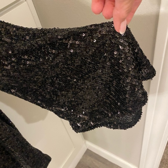 Women’s sequin cold shoulder top - Picture 3 of 6